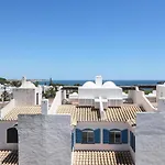 فيلة Mourisca *