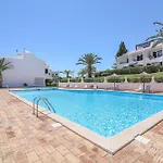 فيلة Mourisca