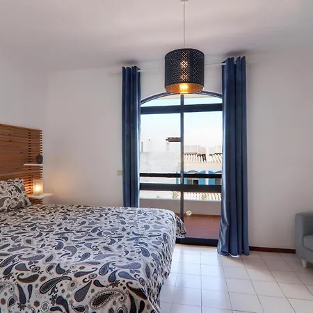 Mourisca * アルマカオ・デ・ペラ