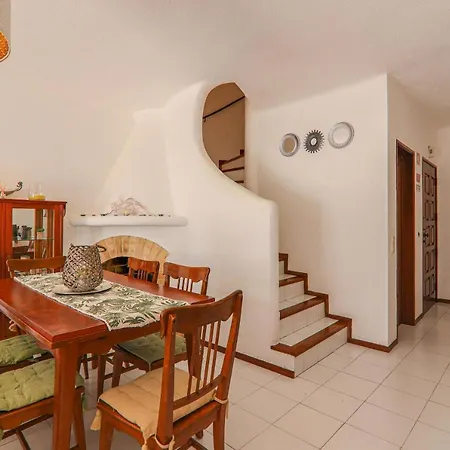 Mourisca Villa *