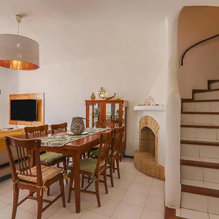 Mourisca Villa Armação de Pêra