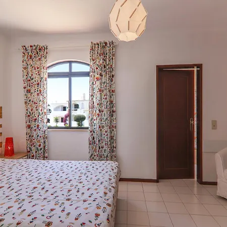 Mourisca Villa Armação de Pêra